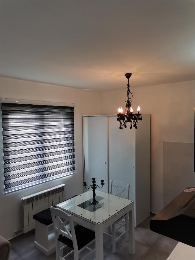 Airport Apartments เบลเกรด ภายนอก รูปภาพ